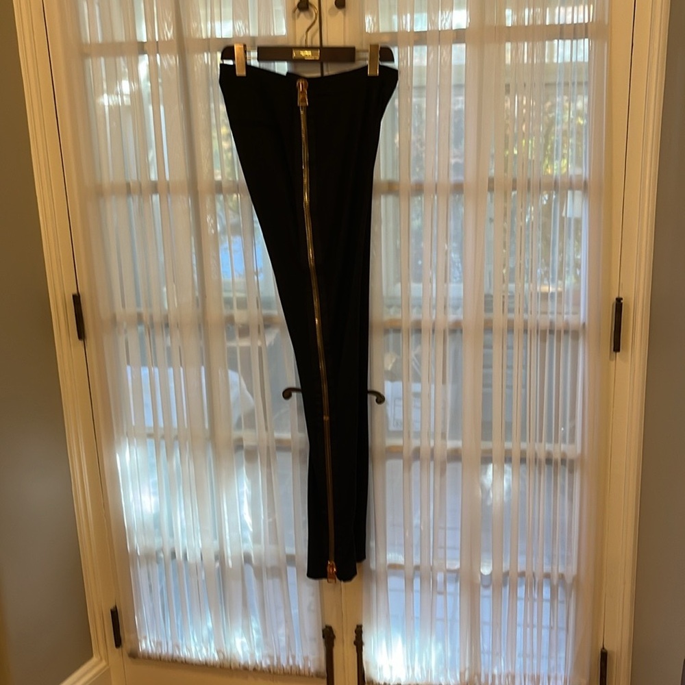 TOM FORD PRICED TO SELL! Women’s Skinny Trousers with Gold Side Zippers.